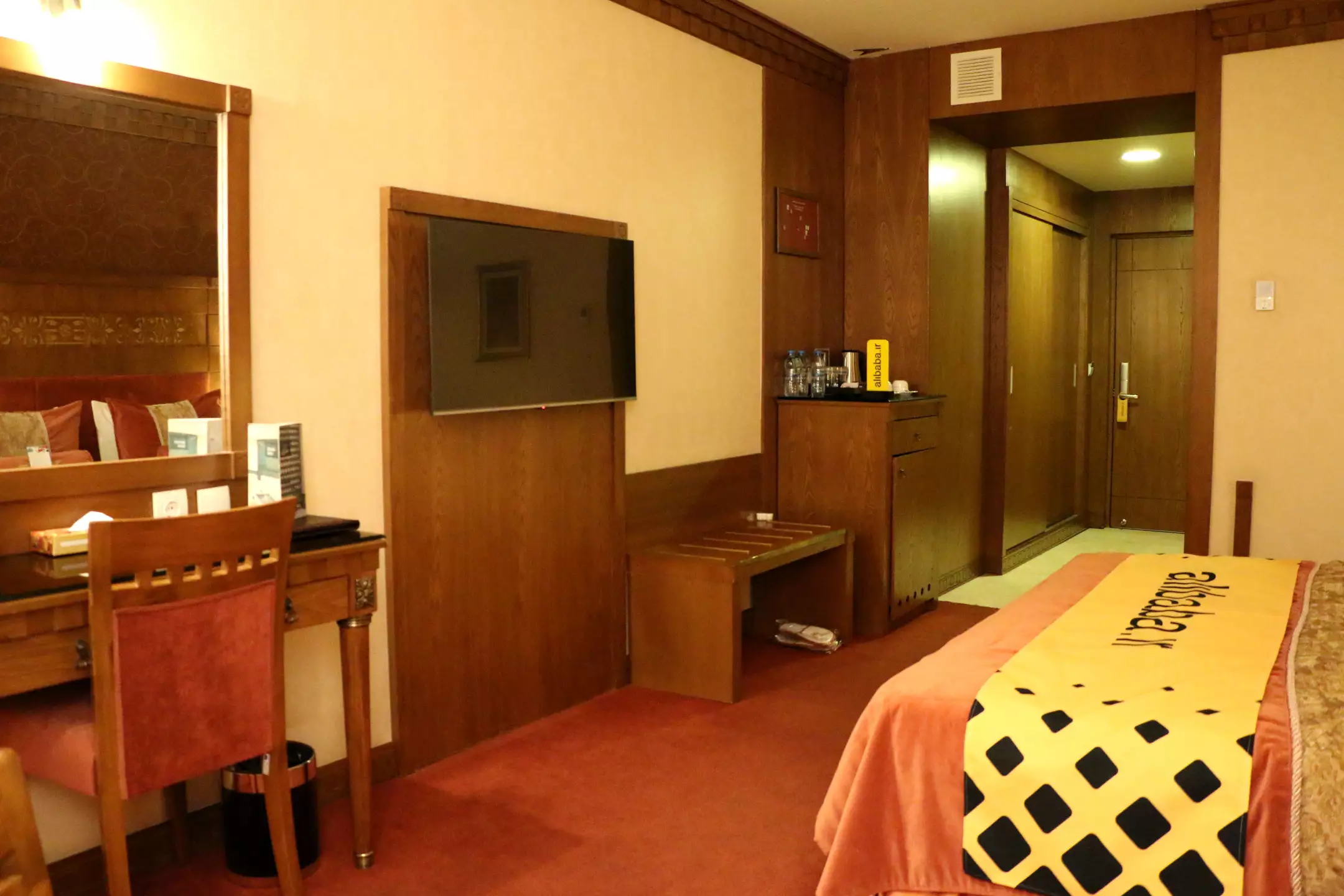 Alibaba https://cdn.alibaba.ir/ostorage/hotel-accommodation-images/675d88c37e75320ec907f4e5_زندیه- اتاق دبل (7).webp